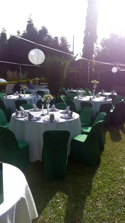 Temms Hotel Namugongo 2*,