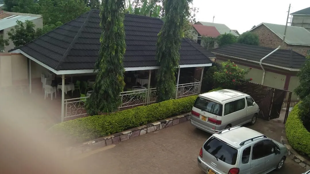 Temms Hotel Namugongo